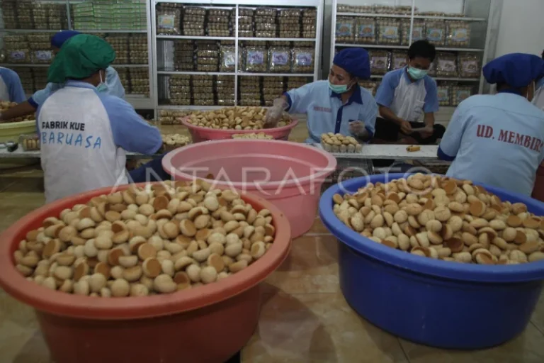 Operator Produksi Kue Tradisional
