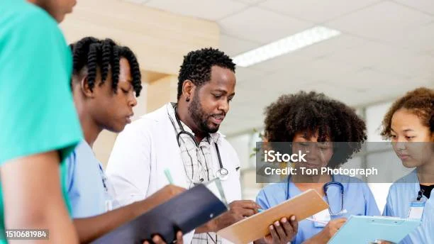 Asisten Dokter – Dukungan Medis Profesional di Rumah Sakit