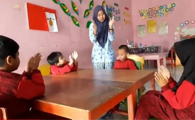 Guru Daycare – Mengajar & Mengasuh Anak Usia Dini