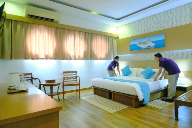 Petugas Housekeeping – Kebersihan Hotel Bintang 4