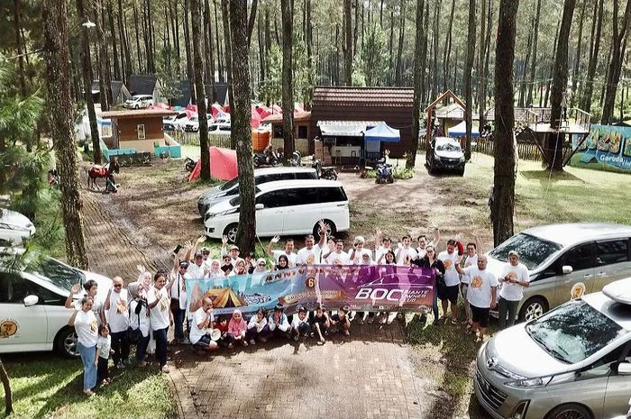 Petugas Kebersihan Area Camping dan Glamping